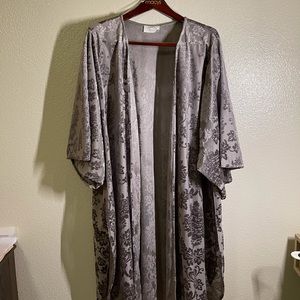 Silver/Lavender Plus Size Kimono